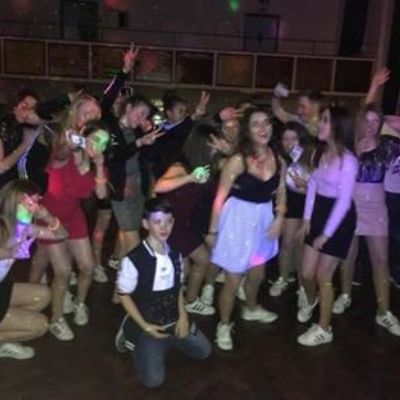 GLOW 6